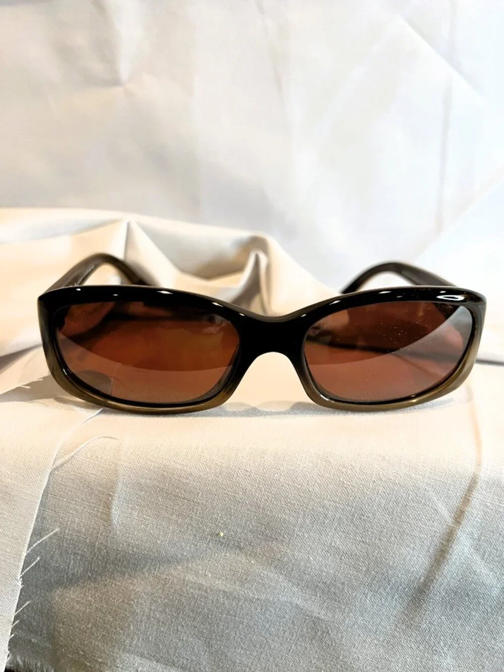 Maui Jim Sunglasses - Picture 6 of 11
